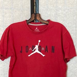 ⭐️HP⭐️ NIKE AIR JORDAN Jumpman Logo SIZE LARGE 16/18 Boys RED Cotton Tee